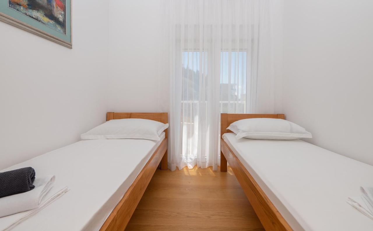 Apartment Daniel Makarska Eksteriør billede