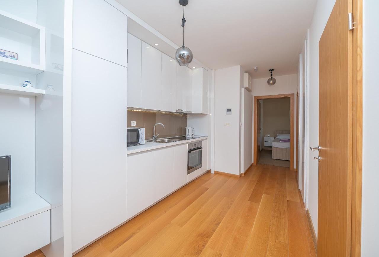 Apartment Daniel Makarska Eksteriør billede